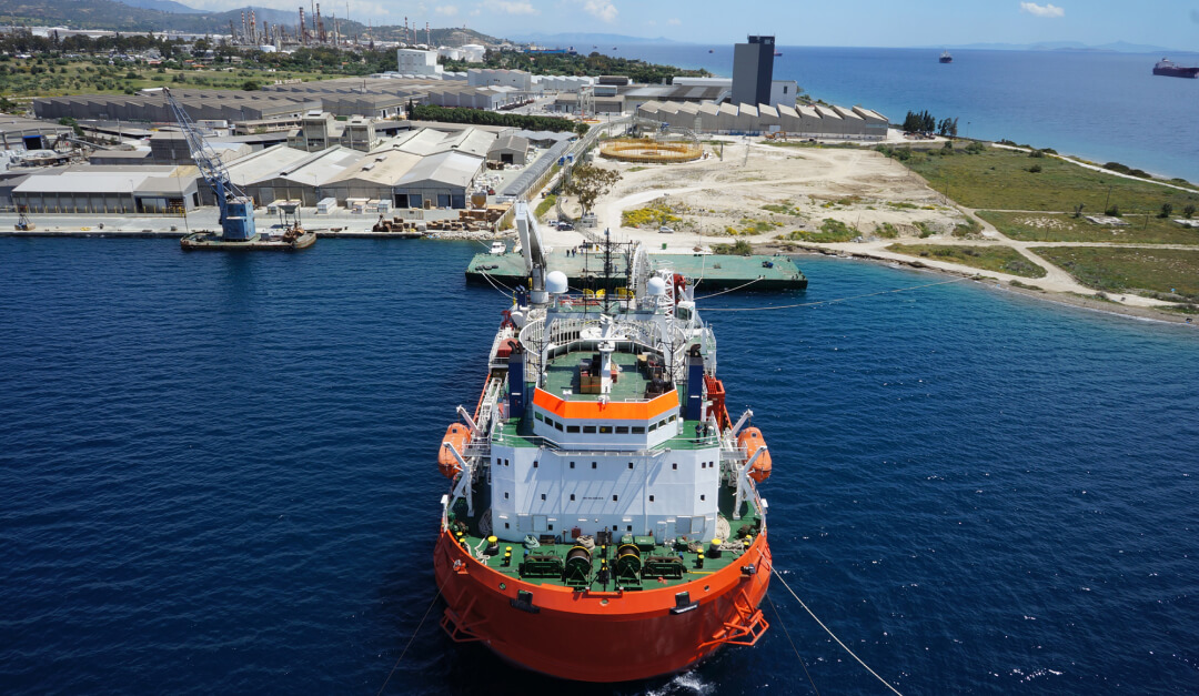 Hellenic Cables-Η Hellenic Cables συνιστά τον κλάδο παραγωγής καλωδίων της Cenergy Holdings S.A. Η Cenergy Holdings είναι εταιρία συμμετοχών (holding), με έδρα στο Βέλγιο και είναι εισηγμένη στο Χρηματιστήριο Euronext Βρυξελλών και στο Χρηματιστήριο Αθηνών (CENER).