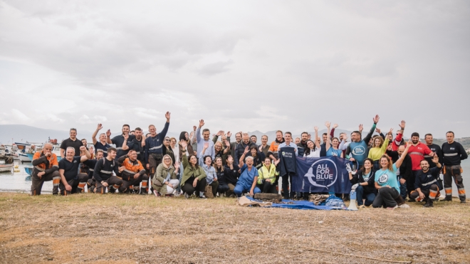Hellenic Cables-Hellenic Cables carried out a voluntary cleanup at Kalamaki beach in Isthmia